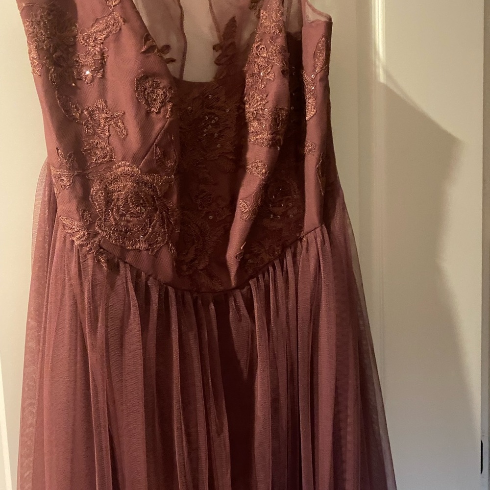 Elegant Mauve Lace Evening/Bridesmaid Gown